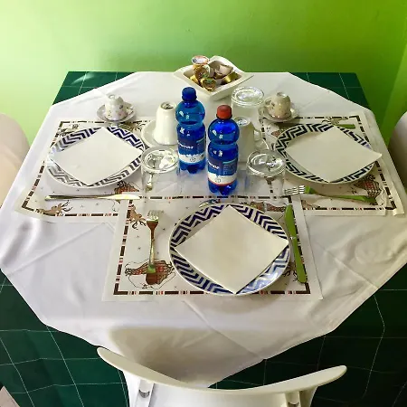 住宿加早餐酒店 Villa Pietrasanta 彼得拉桑塔